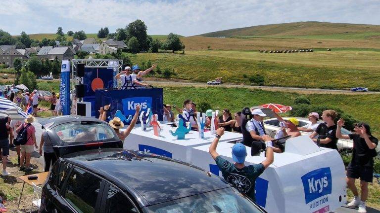 Cyclisme. Dans Une Caravane Du Tour De France, 117 Km De Bonheur Pour Notre Journaliste