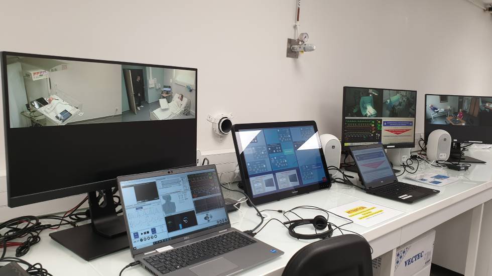 Salle de commande UFR médecine /  Photo 7 Jours à Clermont