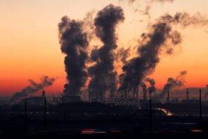 Usine, symbole de la croissance / Photo Pixabay