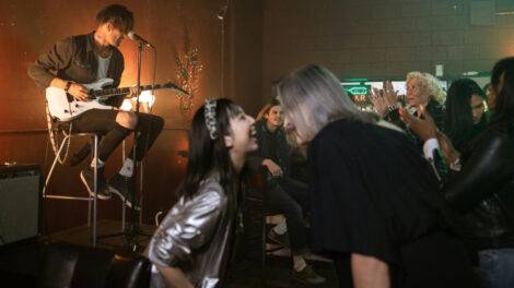 Café-concert / Pexels