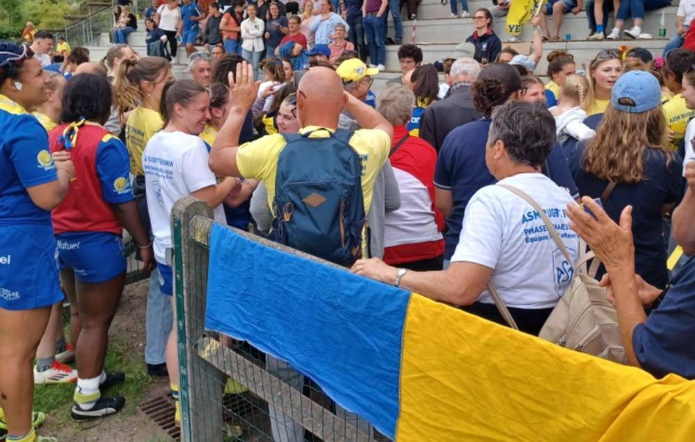 Suporters ASM Rugby féminin / Photo Philippe Thivat