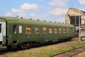 La voiture DEV B9 en attente de révision / Photo TVA-Asso 141 R 420