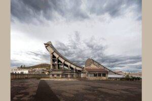 Les Pistes de Cataroux, photo extraite de l'exposition "Entretemps" / © Patrick Tourneboeuf