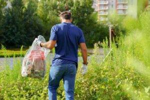 Cleanup Day / Photo Marie Corbelli