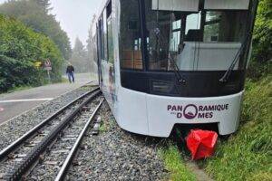 Le Panoramique des Dômes après son déraillement / Photo TC Dôme