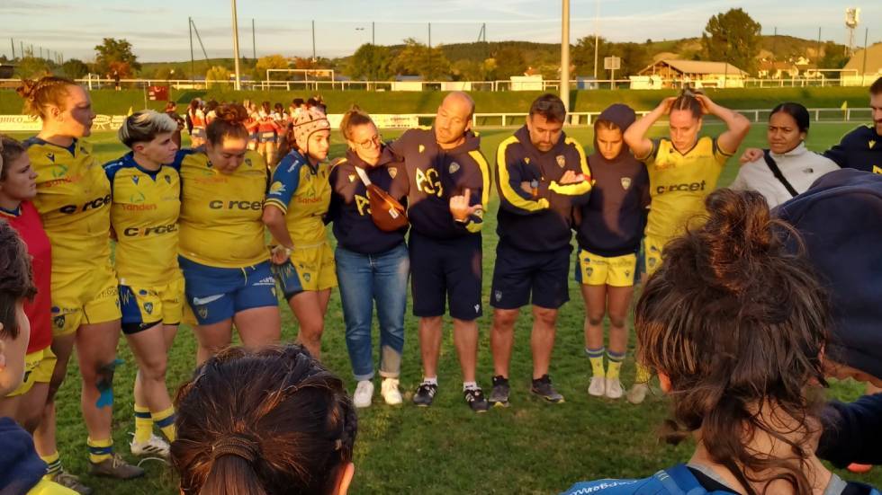 ASM rugby Féminin, équipe Élite 1 25-26 / Photo P. Thivat