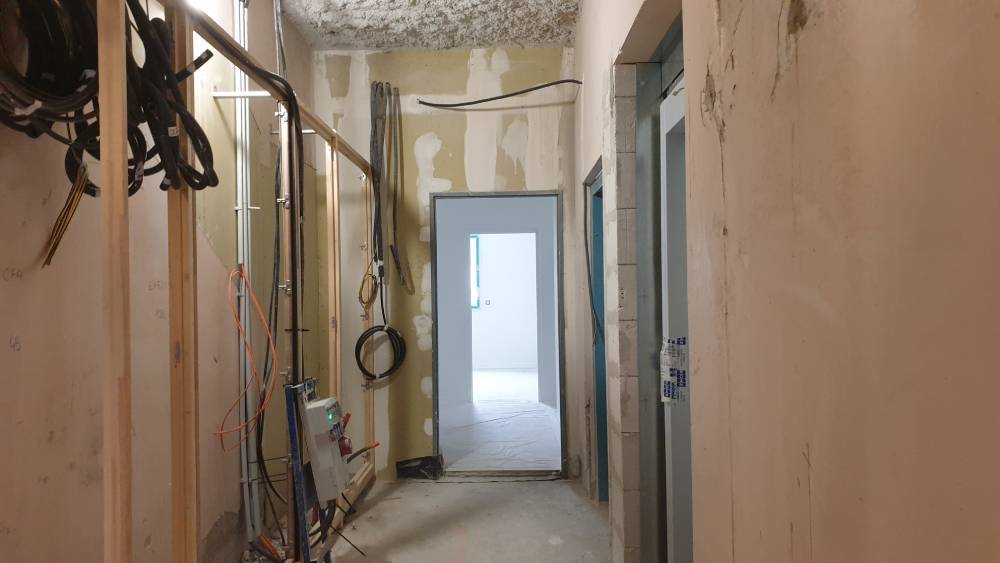 Couloir en construction, immeuble CPAM  / Photo 7 Jours à Clermont