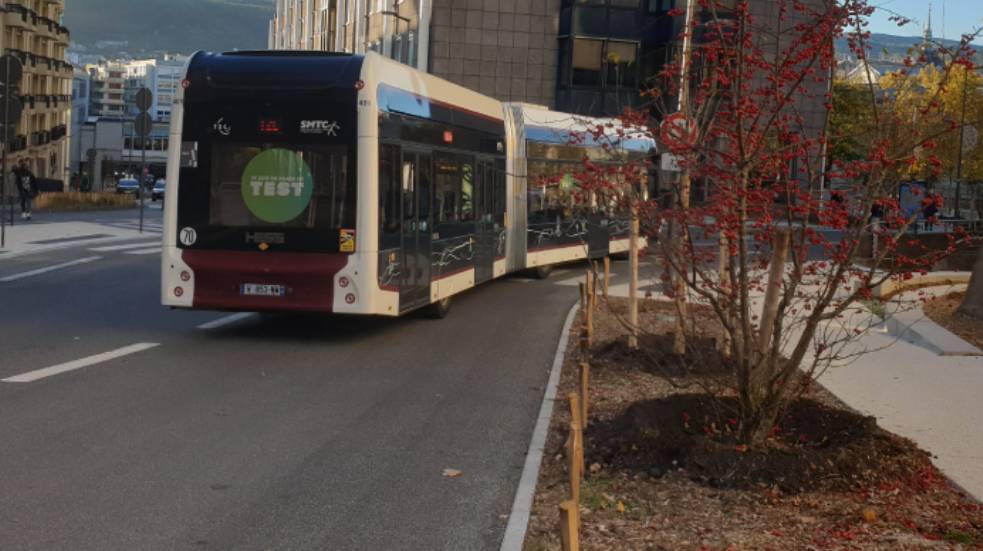 Bus électrique Hess sur le réseau T2C / Photo 7 Jours à Clermont